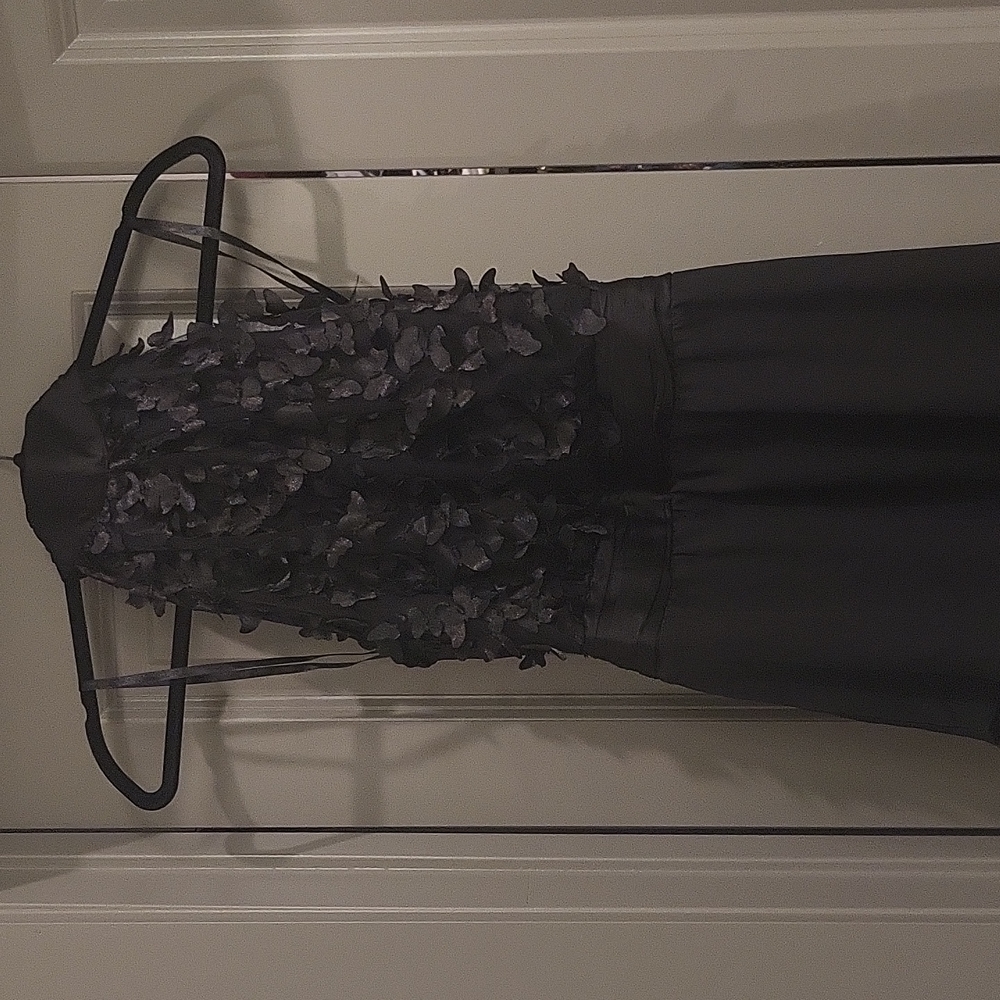 Black sleeveless blouse